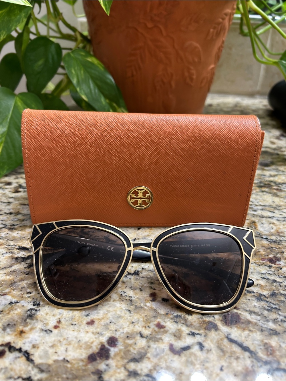 Tory Burch Black and Gold Cat-Eye Sunglasses with TB case